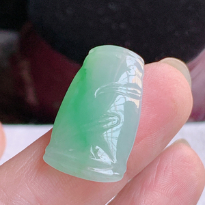 缅甸翡翠a货玉石珠宝男女款冰糯种帯阳绿节节高吊坠竹节213951