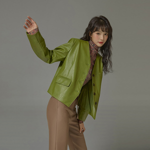 绿色皮衣外套女2021春秋新款无领薄款上衣时尚洋气机车西装皮夹克