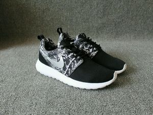 耐克伦敦 3代 nike tanjun 运动鞋 跑步鞋女 尾货处理