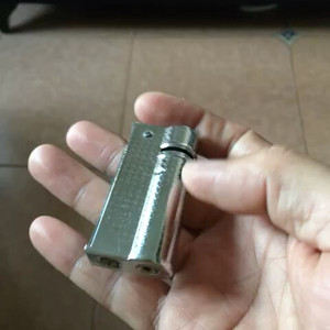 上世纪80年代上海葵花牌711型老式火石打火机,赠送改油套件