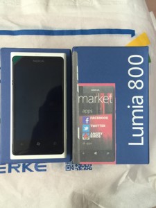 Nokia/诺基亚lumia800原装正品一套库存新机
