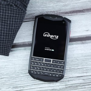 unihertz titan pocket泰坦二代三防全键盘 原封国行全网通 黑莓