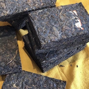 九十年代飞台青砖 云南普洱茶干仓陈年老生茶砖品质烟香老茶