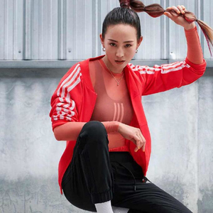 特价adidas/阿迪达斯张钧甯同款女外套休闲运动防风衣夹克ei8964