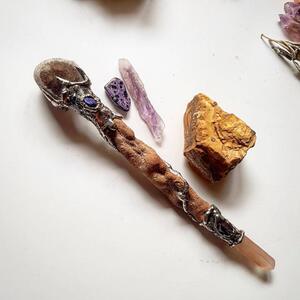 澳大利亚代购wand㊣ 手作神圣水晶石榴石青金石桉木巫师魔杖