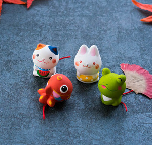 日本京都龙虎作可爱猫咪兔子金鱼带福签陶瓷可爱车载桌面日式摆件