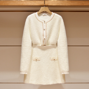 套装冬款2022新款洋气时尚女宝丽卓雅毛绒针织衫半身裙白色两件套