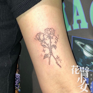 花臂少女tattoo 315 暗黑系线条玫瑰花朵星星逼真防水手臂纹身贴