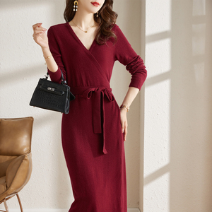 cici dvf裹身裙秋冬新款酒红色气质显瘦羊毛打底针织长袖连衣裙女