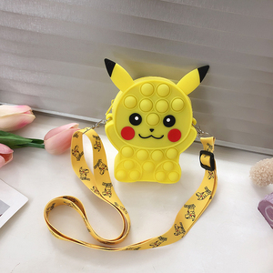 皮卡丘包包儿童单肩斜挎包可爱卡通减压按按乐泡泡硅胶包网红爆款