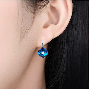 韩国新品白色水晶耳环女时尚气质耳扣装饰大耳坠耳饰品防过敏耳扣