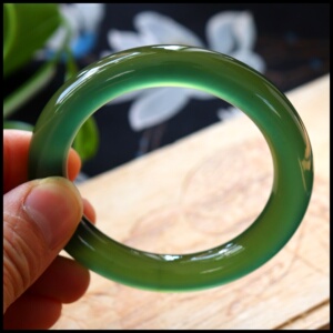上品好玉55mm辽宁岫岩玉180料岫玉手镯深绿色圆条老料玉石玉镯