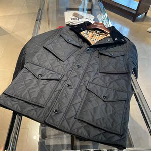 巴宝莉菱格棉服男