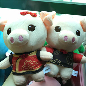 德芙礼品小猪娃娃赠品毛绒公仔玩具猪卡通情侣对猪中国新年唐装