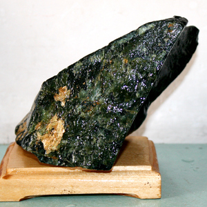 包邮 崂山绿石 海底玉石海冲子料 把玩养生石:崂峰秋色