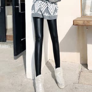 国现 macymccoy时尚休闲百搭女士黑色亮丝加绒皮裤mmc2018283