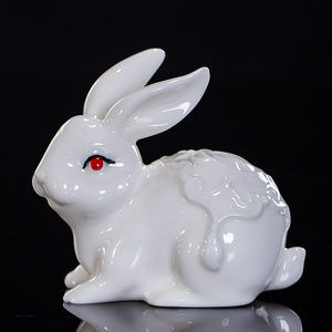 德化羊脂玉白瓷茶宠兔子摆件可爱陶瓷小白兔家居客厅装书桌饰摆件