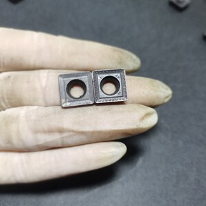 二手钨钢数控旧刀片四方1204硬质车床刀具合金铸铁钢件ybg152/302