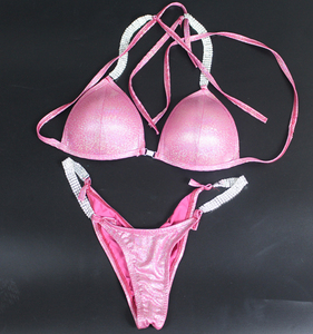 605人付款淘宝新款挂脖健美比基尼比赛服泳衣女三点式bikini欧美大码