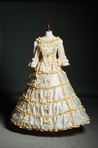 出租中世纪欧洲宫廷礼服王后女巫白雪公主欧式贵族服装租赁北京