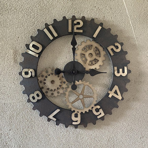 齿轮挂钟loft工业机械风复古钟表镂空客厅时钟店铺装饰静音创意表