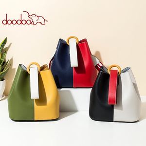 DOODOO韩版时尚撞色水桶包2018新款女包百搭单肩斜挎手提包D7557