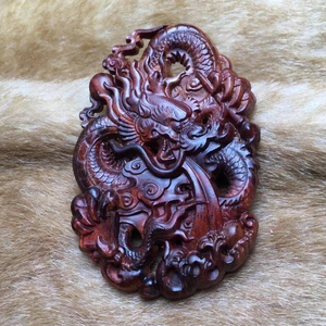 海南黄花梨木生肖龙吊坠男挂件红木双面雕本命年手把件项链龙挂坠