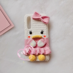 青晴手作 毛线玩偶卡通钩织 个性定制手机套可爱黛西diy