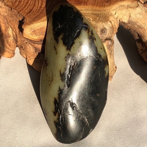 和田玉黑油皮青玉籽料原石大料把件摆件聚皮乌鸦皮真皮独籽特色