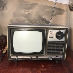 老式黑白电视机9寸古董老电视80后老上海怀旧旧电视装饰收藏摆件