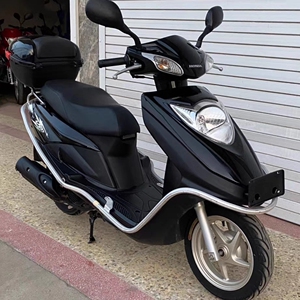 二手本田佳颖摩托车125ccdio踏板车原装正品小公主燃油代步整车女