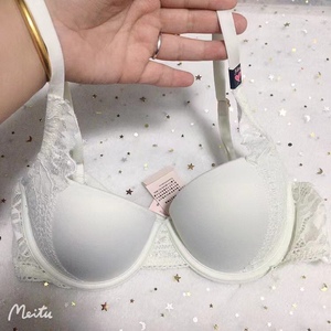 专柜正品  维多利亚的秘密文胸  花漾蕾丝1/2半罩杯聚拢内衣 36c