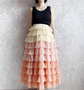 彩虹裙半身拼色