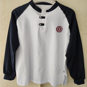 集美校服中学生