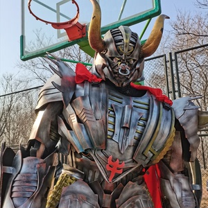 真人版可穿戴机器人服装  牛魔王大黄蜂cos盔甲 演出道具国风机甲