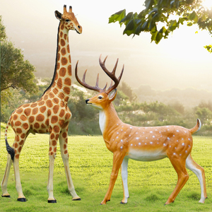 梅花鹿雕塑长颈鹿摆件大玻璃钢动物装饰户外园林景观造景小区绿化