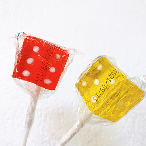 伊糖伊味方块骰子糖棒棒糖混装可爱趣味骰子儿童硬质糖果