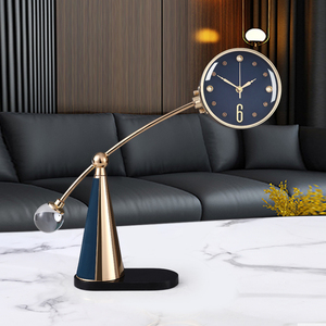 现代创意轻奢合金皮革座钟个性时尚钟表摆件客厅家用简约桌面台钟