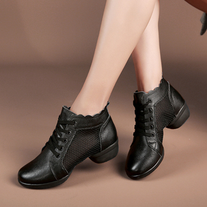 牛霸道舞蹈鞋女春夏季新款广场舞女鞋真皮中跟软底水兵舞跳舞鞋子