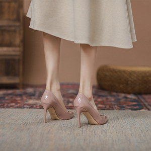 飞燕女鞋2023秋冬新款裸粉色高跟鞋女网红气质小众设计感单鞋细跟