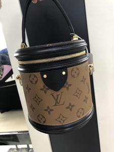 lv路易威登拼色圆筒包走秀款未使用品大牌名包二手奢侈品回收