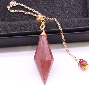 如鸿天然水晶灵摆吊坠红色草莓晶矿石金属尾链双尖石头原石项链