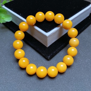 天然鸡油黄蜜蜡手链女款手串 色黄蜡浓 重12.46克 规格10.8mm左右