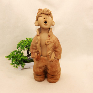 70林林的企店淘宝陶艺工艺品 纯手工土陶泥人 敲锣娃娃 装饰人物