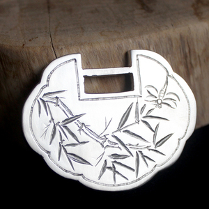 足银手工长命锁片竹子牡丹纯银錾刻挂坠情侣原创设计银饰定做复古