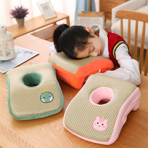 午睡枕趴睡枕卡通凉席小学生趴趴枕儿童午休趴睡神器女生睡觉抱枕
