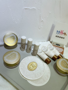 现货日本专柜小样 laduree拉杜丽粉底液/妆前乳/粉饼/散粉等