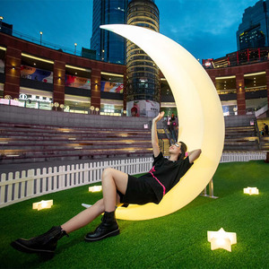 太阳能发光秋千庭院led秋千户外美陈活动打卡吊篮网红月亮灯吊椅