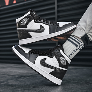秋季正版aj男鞋莆田官网正版aj1变色龙午夜蓝黑白漆面高帮男鞋