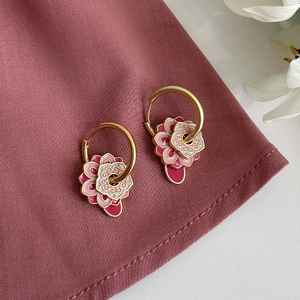 【春夏新品】新中式珐琅耳环高级轻奢一款多戴粉色彩绘耳钉国潮风